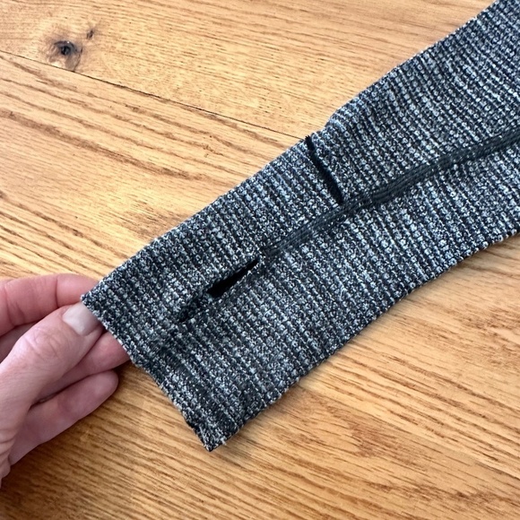 Lululemon Think Fast Long Sleeve in Color: Coco Pique Black / Black (Size 4) - Picture 7 of 11